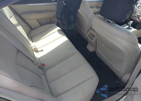 2010 Subaru Legacy 2.5I Premium z USA, uszkodzony, nr VIN 4S3BMBG60A3214862